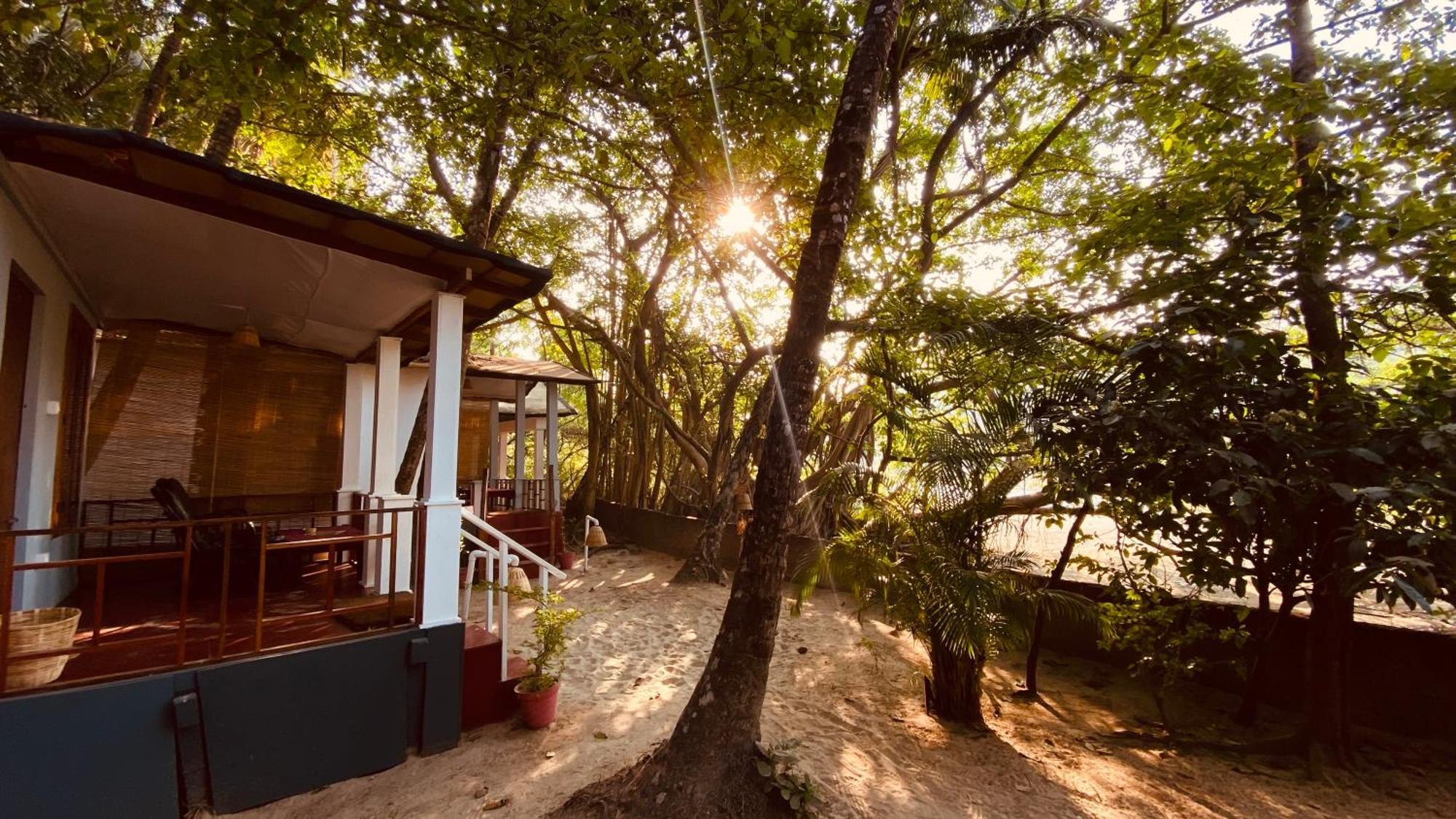 Feather Touch Hotels And Resorts Palolem Exteriör bild